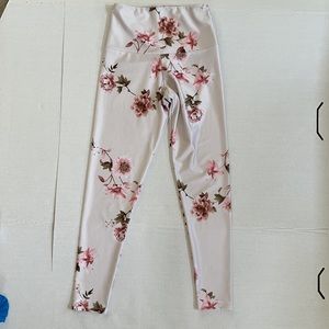 Onzie leggings